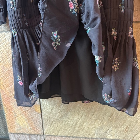 Veronica Beard New Silk Floral Dress long sleeve sz 4 Smocked Mini - Picture 10 of 10